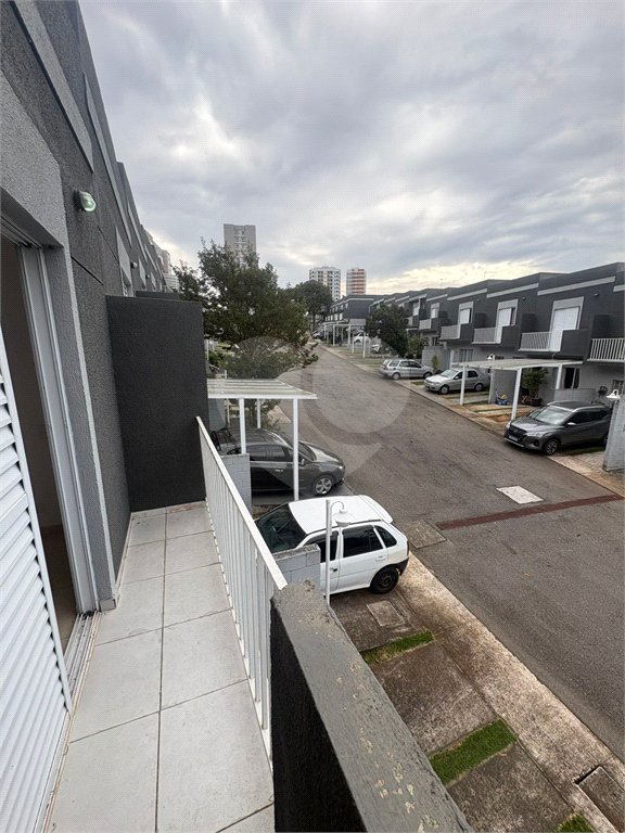 Casa à venda com 2 quartos no condomínio Carvalho Lagares, Poá - SP