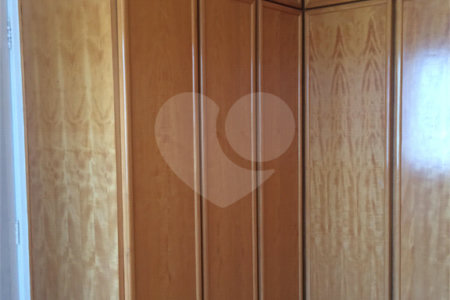 Apartamento à venda com 3 suítes em Vila Suzana, São Paulo, SP