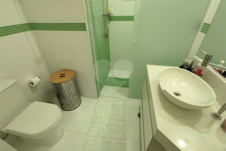 Sobrado à venda com 3 quartos, sendo 1 suíte, em Vila Ema, São Paulo, SP