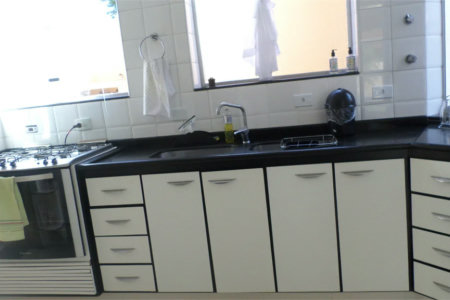 Sobrado à venda com 4 suítes em Recanto Impla, Carapicuíba, SP