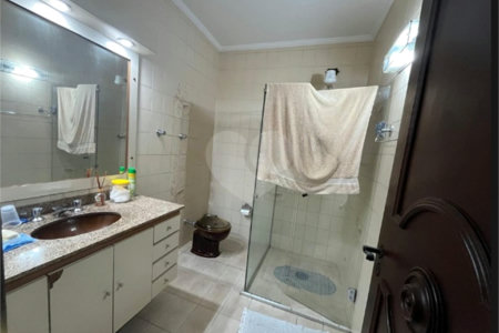 Casa à venda com 4 quartos, sendo 2 suítes, em Vila Rosália, Guarulhos, SP