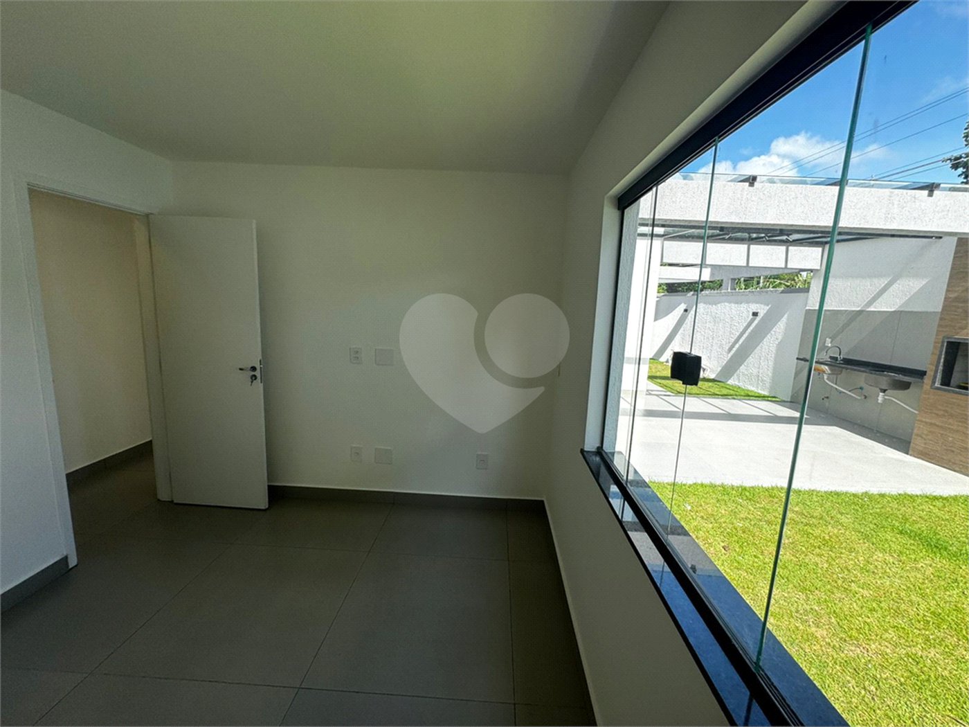 Casa à venda com 3 quartos, sendo 1 suíte, no condomínio Parque Guará, Rio de Janeiro - RJ