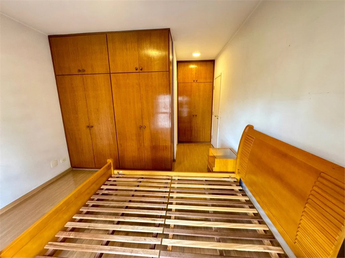 Apartamento à venda com 4 quartos, sendo 2 suítes, em Pinheiros, São Paulo, SP