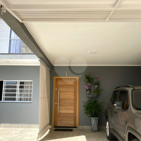 Casa à venda com 3 quartos, sendo 1 suíte, em Vila Zanforlin, Torrinha, SP