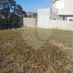 Terreno à venda com 1 suíte no condomínio Bosque dos Cambarás, Valinhos - SP
