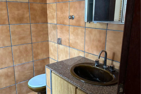 Casa à venda ou para alugar com 3 quartos, sendo 1 suíte, em Vila Andrade, São Paulo, SP
