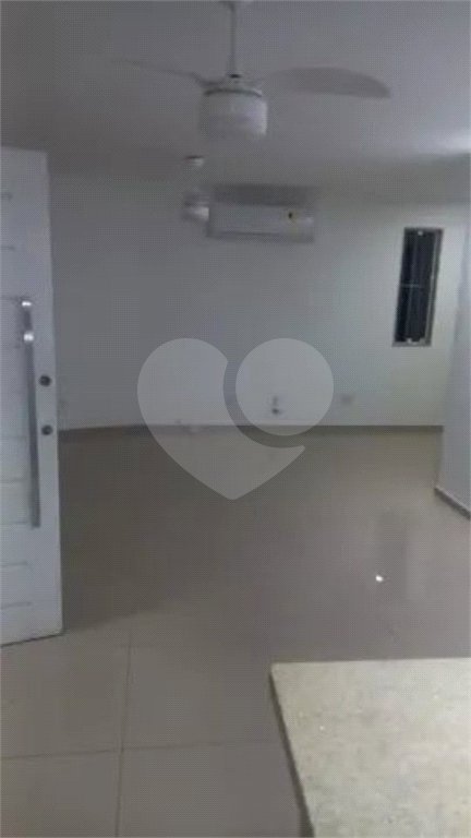 Casa à venda com 4 quartos, sendo 1 suíte, no condomínio River Plate, Rio de Janeiro - RJ