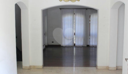 Casa Térrea à venda ou para alugar com 6 suítes em Vila Tramontano, São Paulo, SP