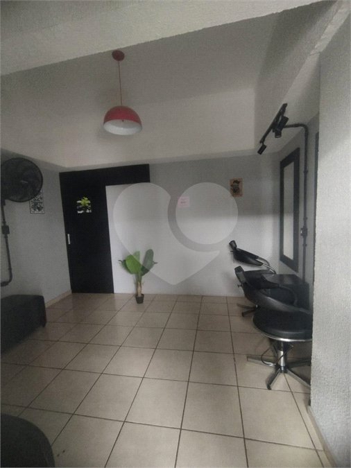 Apartamento à venda com 2 quartos em Parque Industrial, São José dos Campos, SP