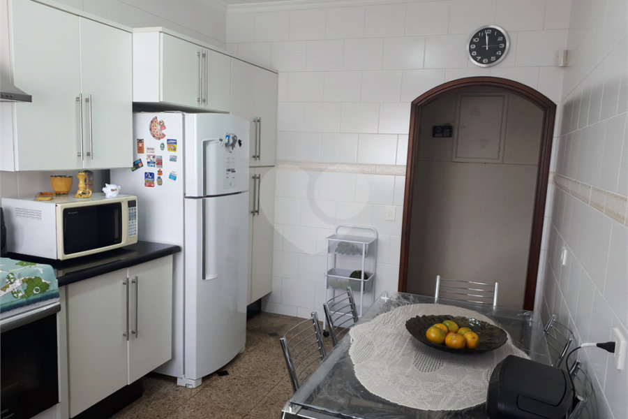 Sobrado à venda com 4 quartos, sendo 1 suíte, em Água Fria, São Paulo, SP