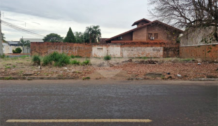 Terreno à venda no Centro, Três Lagoas, MS