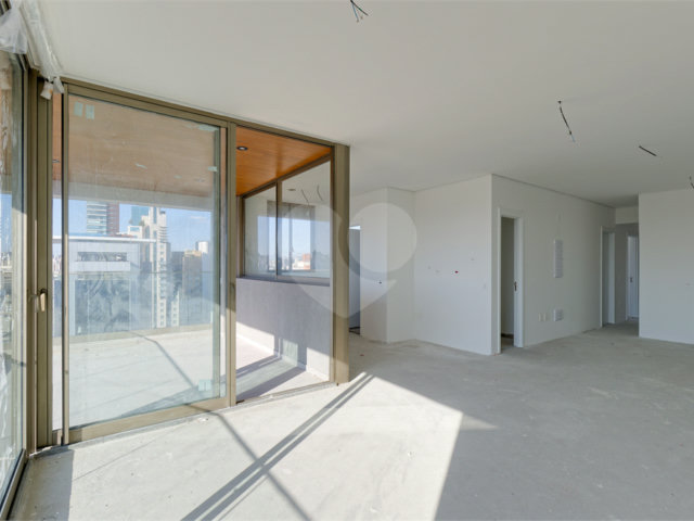 Apartamento à venda com 3 quartos, sendo 2 suítes,  em Itaim Bibi, São Paulo, SP