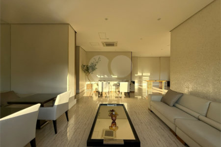 Apartamento à venda com 2 quartos, sendo 1 suíte,  em Jardim Leonor Mendes de Barros, São Paulo, SP