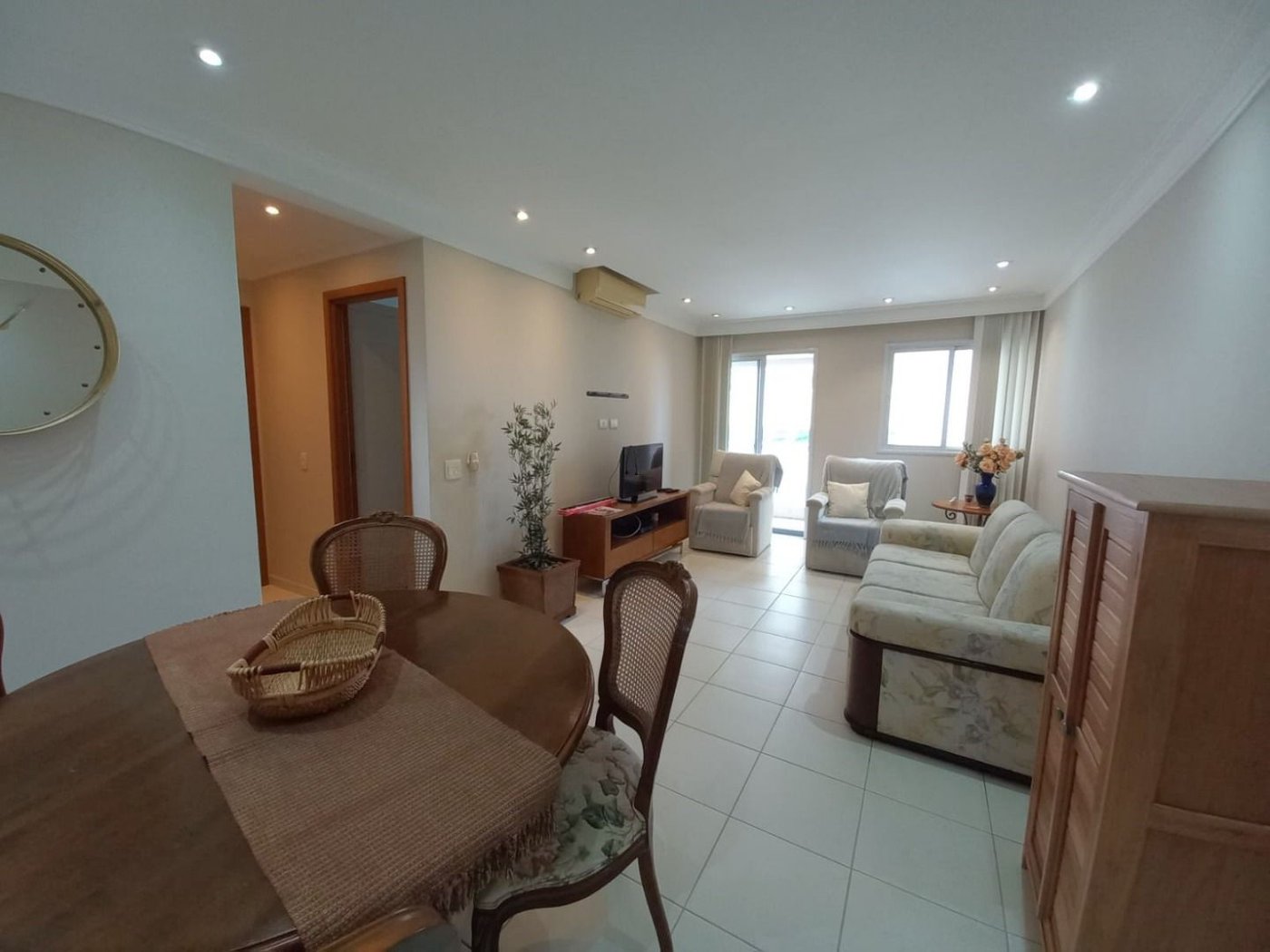 Apartamento com 2 dormitórios à venda, 97 m² por R$ 1.360.000,00 - Gonzaga - Santos/SP