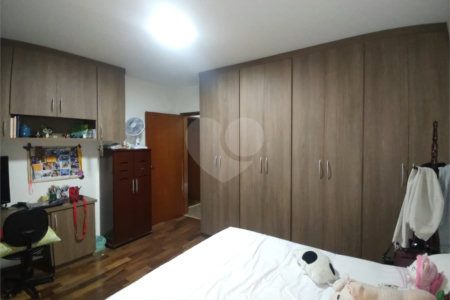 Casa à venda com 3 suítes no condomínio Morada das Hortênsias, São Paulo - SP