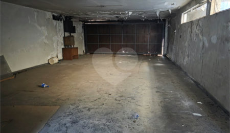 Casa à venda com 4 quartos, sendo 1 suíte, em Indianópolis, São Paulo, SP