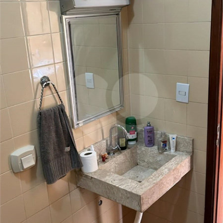 Sobrado à venda com 4 quartos, sendo 1 suíte, no Centro, Araraquara, SP