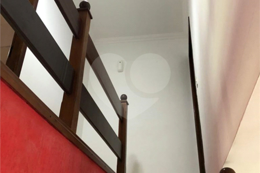 Casa à venda com 3 quartos, sendo 1 suíte, no condomínio Jardim das Pedras, São Paulo - SP