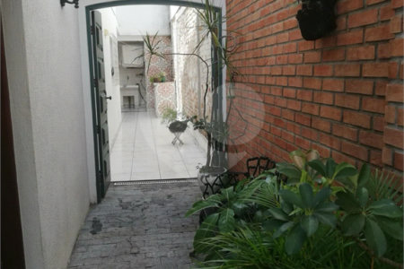 Casa à venda com 3 quartos, sendo 1 suíte,  em Brooklin Paulista, São Paulo, SP