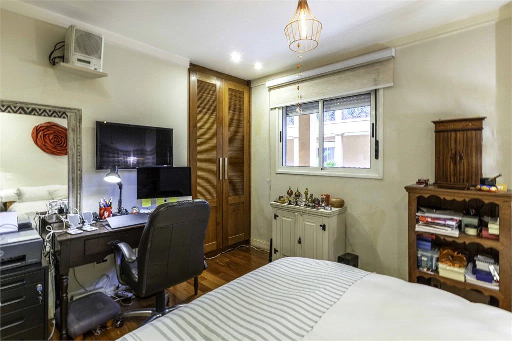 Duplex para alugar com 4 quartos, sendo 3 suítes,  em Alto de Pinheiros, São Paulo, SP