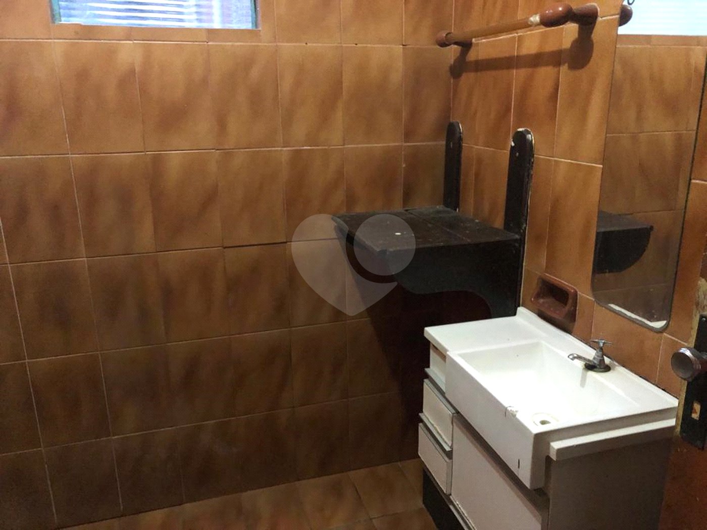 Casa à venda com 3 quartos, sendo 1 suíte,  em Vila Romão, Salto, SP