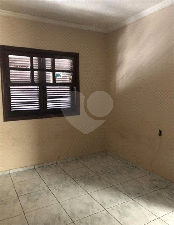 Prédio Comercial e Residencial à Venda — Residencial Burck - Louveira - SP