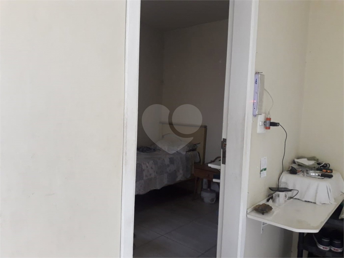 Casa à venda com 3 quartos, sendo 1 suíte,  no condomínio Residencial Cidade Monções, São Paulo - SP