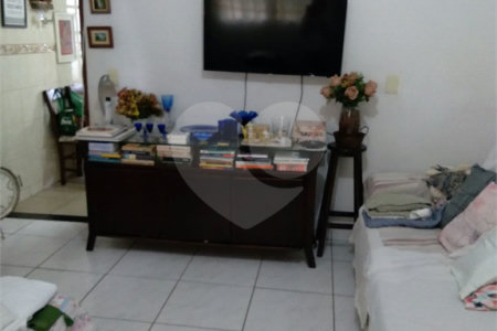 Casa à venda com 2 quartos no condomínio Eudoro Lincoln Berlinck, São Paulo - SP