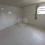 Casa à venda com 5 quartos, sendo 1 suíte, em Jardim Novo Taboão, São Paulo, SP