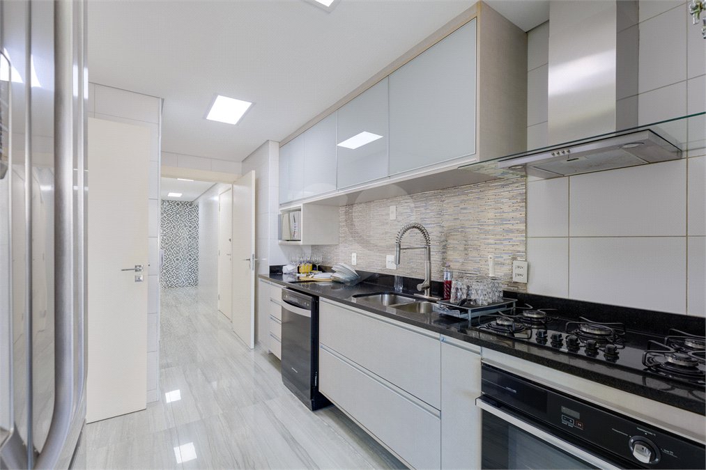 Apartamento à venda ou para alugar com 3 suítes em Brooklin, São Paulo, SP