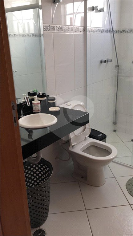 Casa à venda com 4 suítes no condomínio Aruã, Mogi das Cruzes - SP