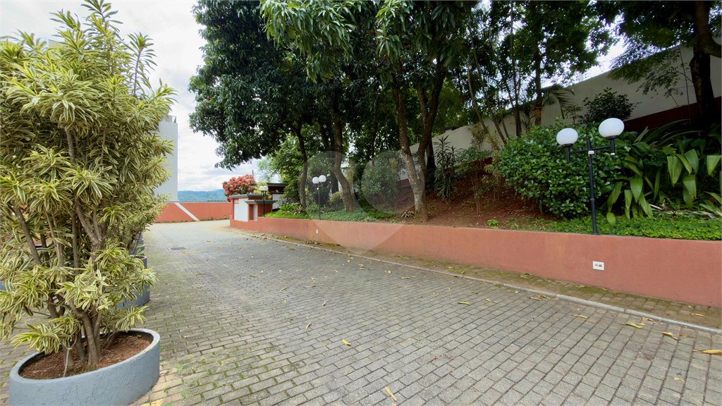 Casa à venda com 2 quartos no condomínio Portal dos Gamez, Atibaia - SP