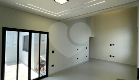 Casa à venda com 3 quartos, sendo 1 suíte, em Jardim Novo São Pedro, Salto, SP