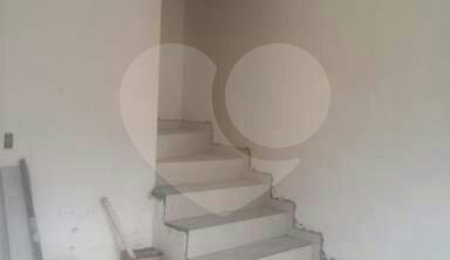 Sobrado à venda com 3 quartos, sendo 2 suítes,  em Jardim Monte Kemel, São Paulo, SP