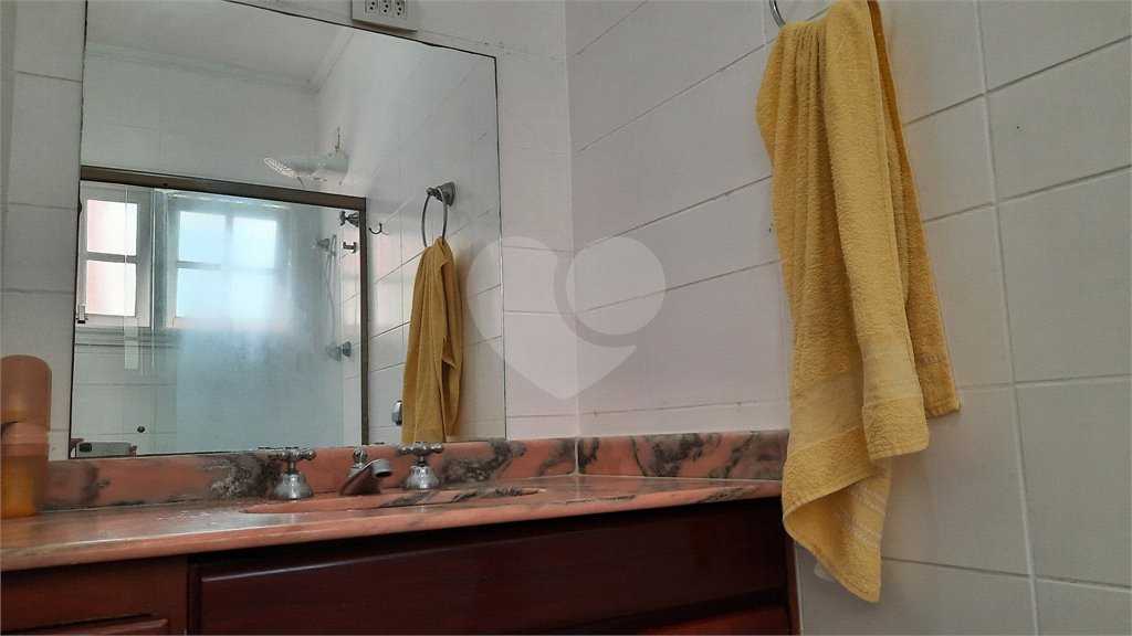 Casa de Vila à venda com 4 quartos, sendo 2 suítes, em Granja Julieta, São Paulo, SP