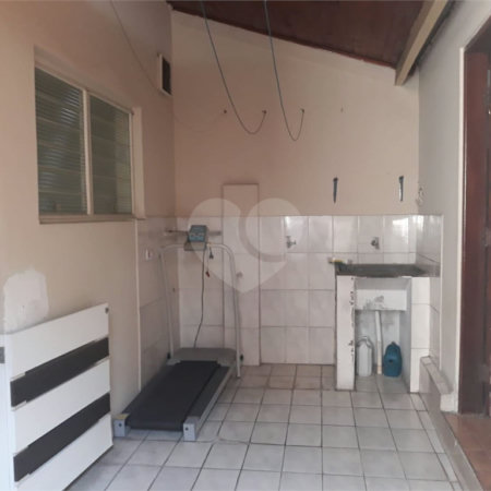 Casa à venda com 4 quartos, sendo 1 suíte, no Centro, São Roque, SP