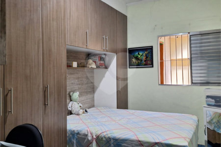 Casa à venda com 2 quartos em Vila Paulicéia, São Paulo, SP