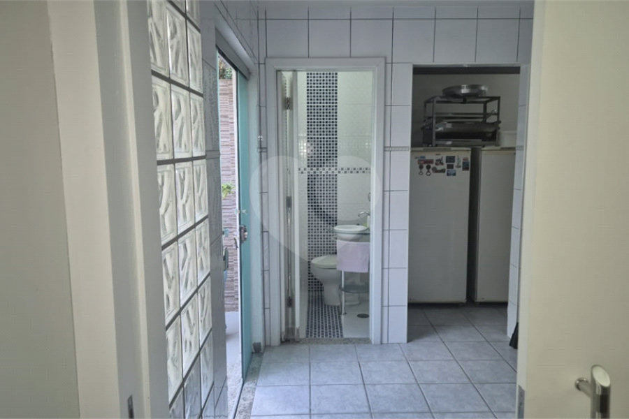 Sobrado à venda com 3 quartos, sendo 1 suíte, em Tremembé, São Paulo, SP