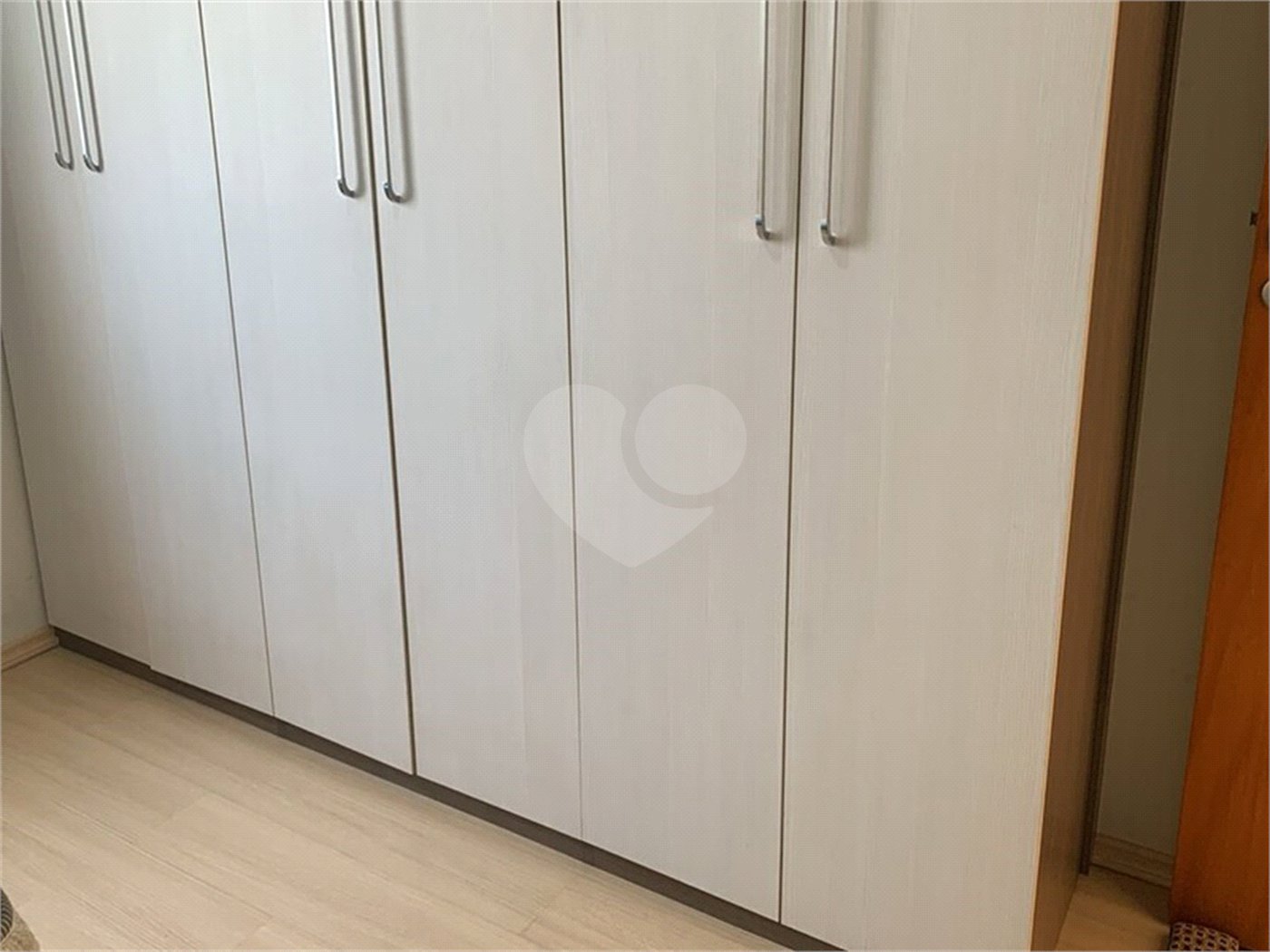 Casa à venda com 3 quartos, sendo 1 suíte, no condomínio Residencial Belle Ville Itaycy, Indaiatuba - SP