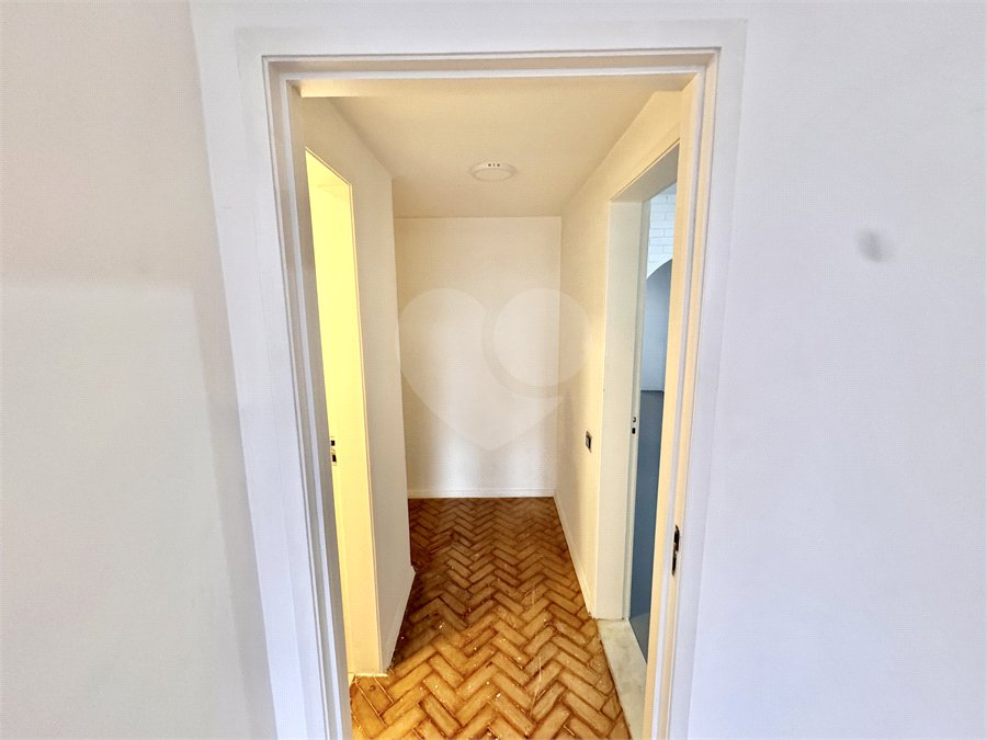 Apartamento à venda com 4 quartos, sendo 1 suíte, em Lagoa, Rio de Janeiro, RJ