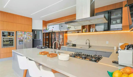 Casa à venda ou para alugar com 4 suítes em Parque Terra Nova II, São Bernardo do Campo, SP