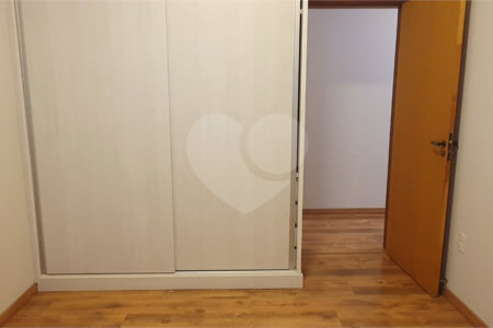 Casa à venda com 3 quartos, sendo 1 suíte,  no condomínio Reserva das Paineiras, Itapetininga - SP