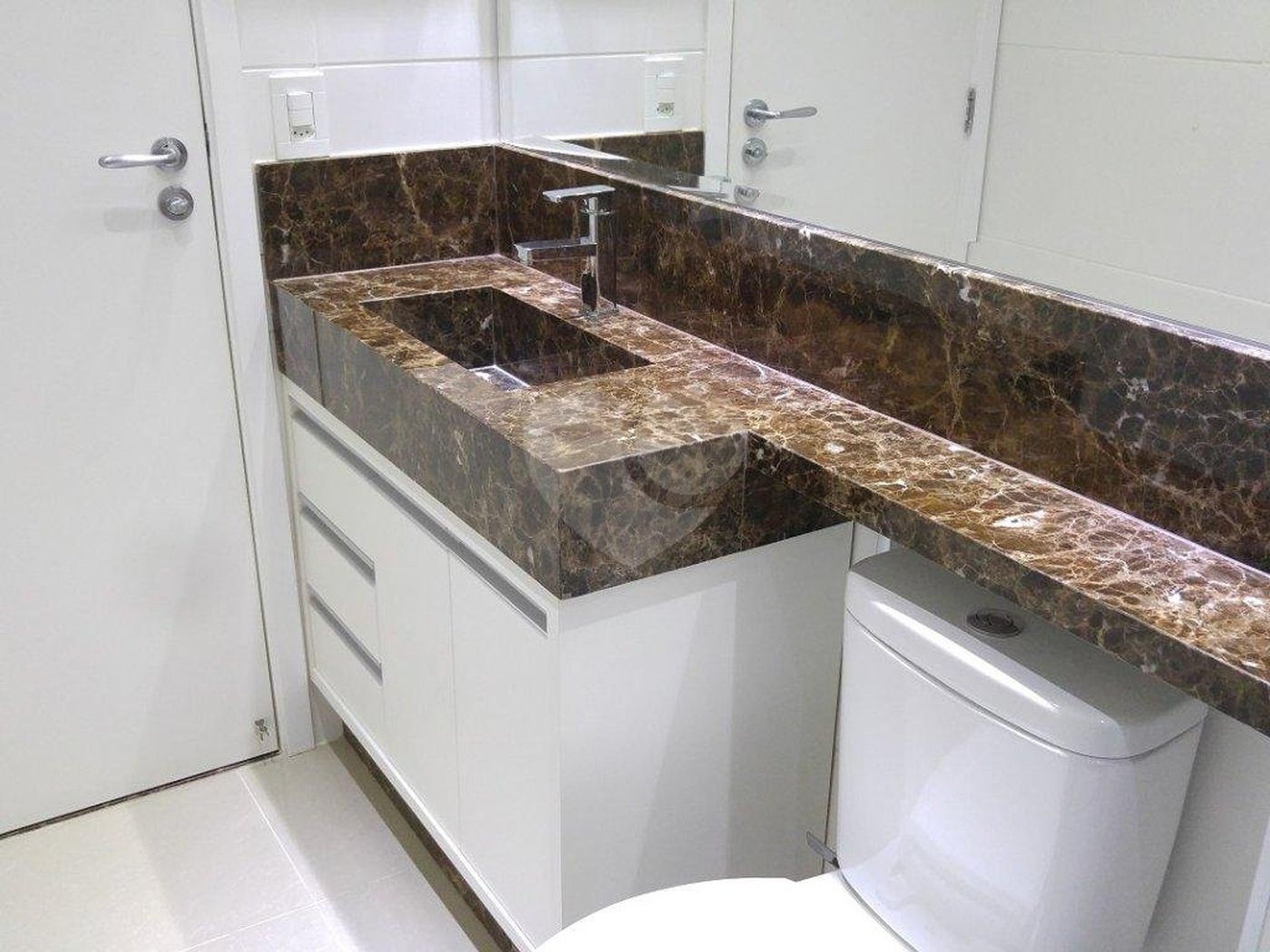 Apartamento à venda com 3 quartos, sendo 1 suíte, em Vila Irmãos Arnoni, São Paulo, SP