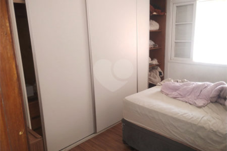 Sobrado à venda com 2 quartos em Jardim Sabará, São Paulo, SP