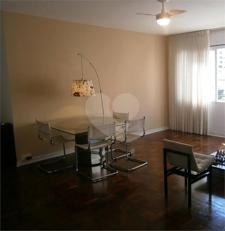 Apartamento à venda com 2 quartos, sendo 1 suíte,  em Cerqueira César, São Paulo, SP