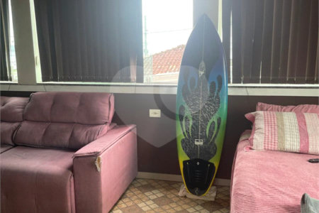 Sobrado à venda com 2 quartos, sendo 1 suíte, em Estância Balneária Hawai, Caraguatatuba, SP