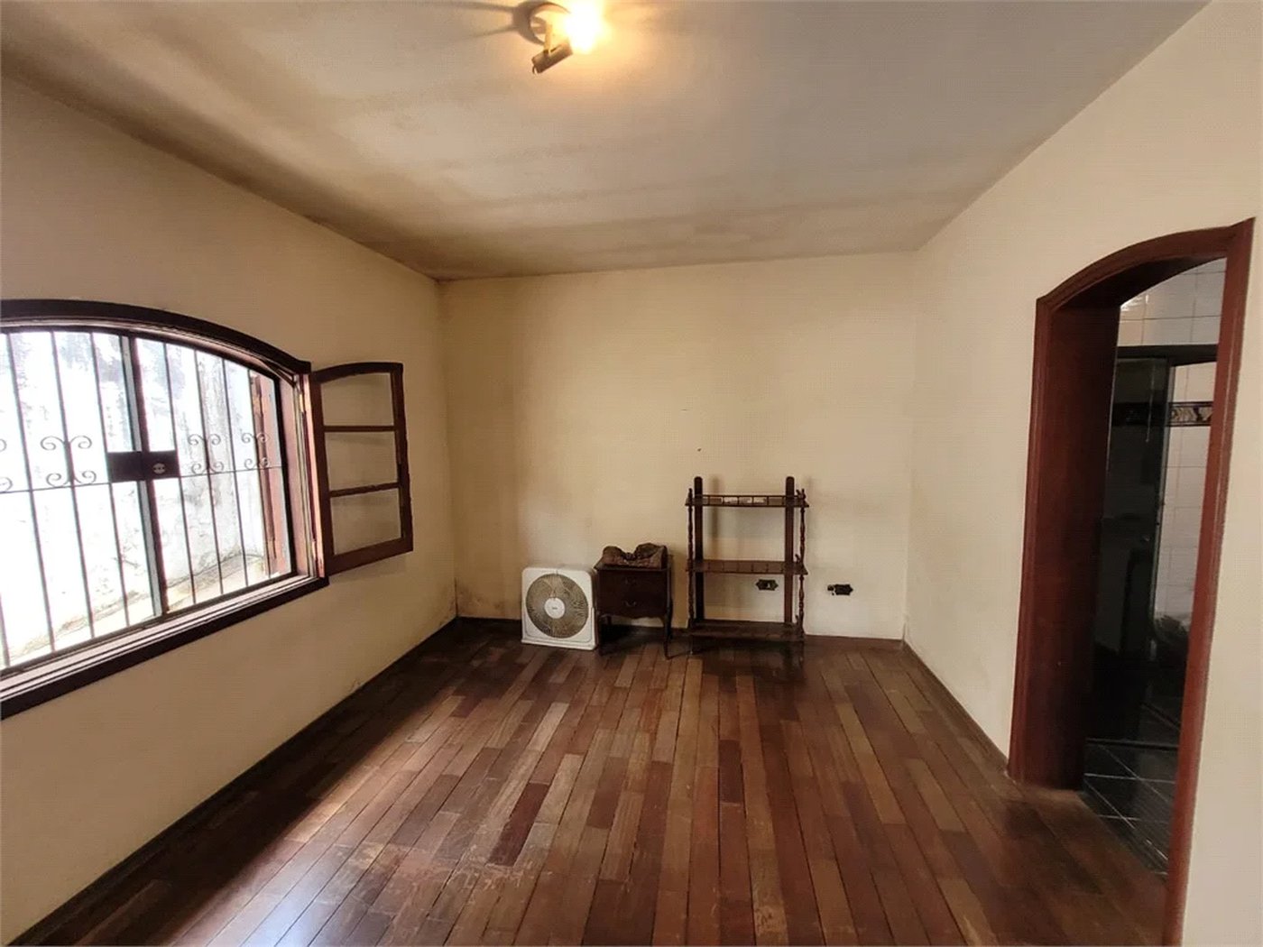 Casa à venda com 3 quartos, sendo 1 suíte,  em Parque da Lapa, São Paulo, SP