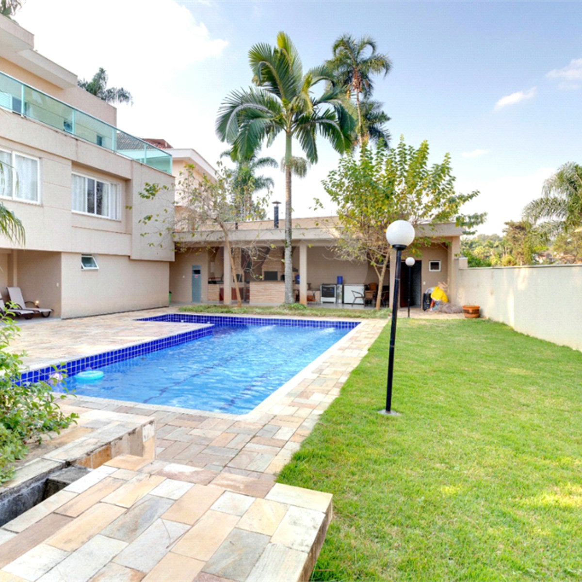 Casa à venda com 5 suítes em Jardim Marajoara, São Paulo, SP