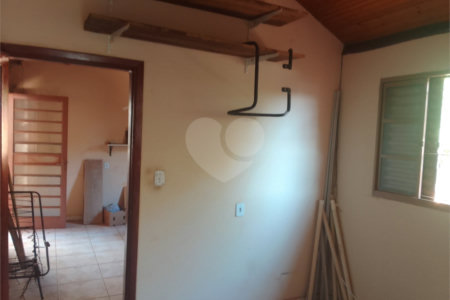 Casa à venda com 3 quartos, sendo 1 suíte, em Vila Progresso, Araraquara, SP