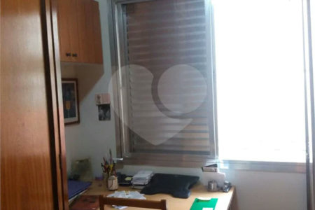 Casa à venda com 3 quartos no condomínio Travessa Quefren,21, São Paulo - SP